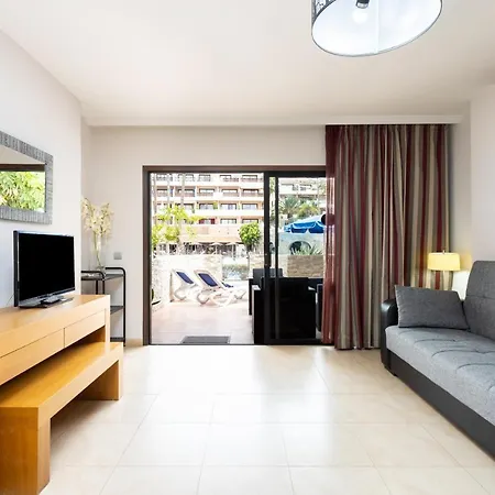 Апартаменты Oceanfront Tenerife South Albatros 125 *